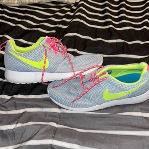Nikes worn once